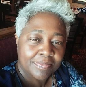 Meet your Posher, Carol